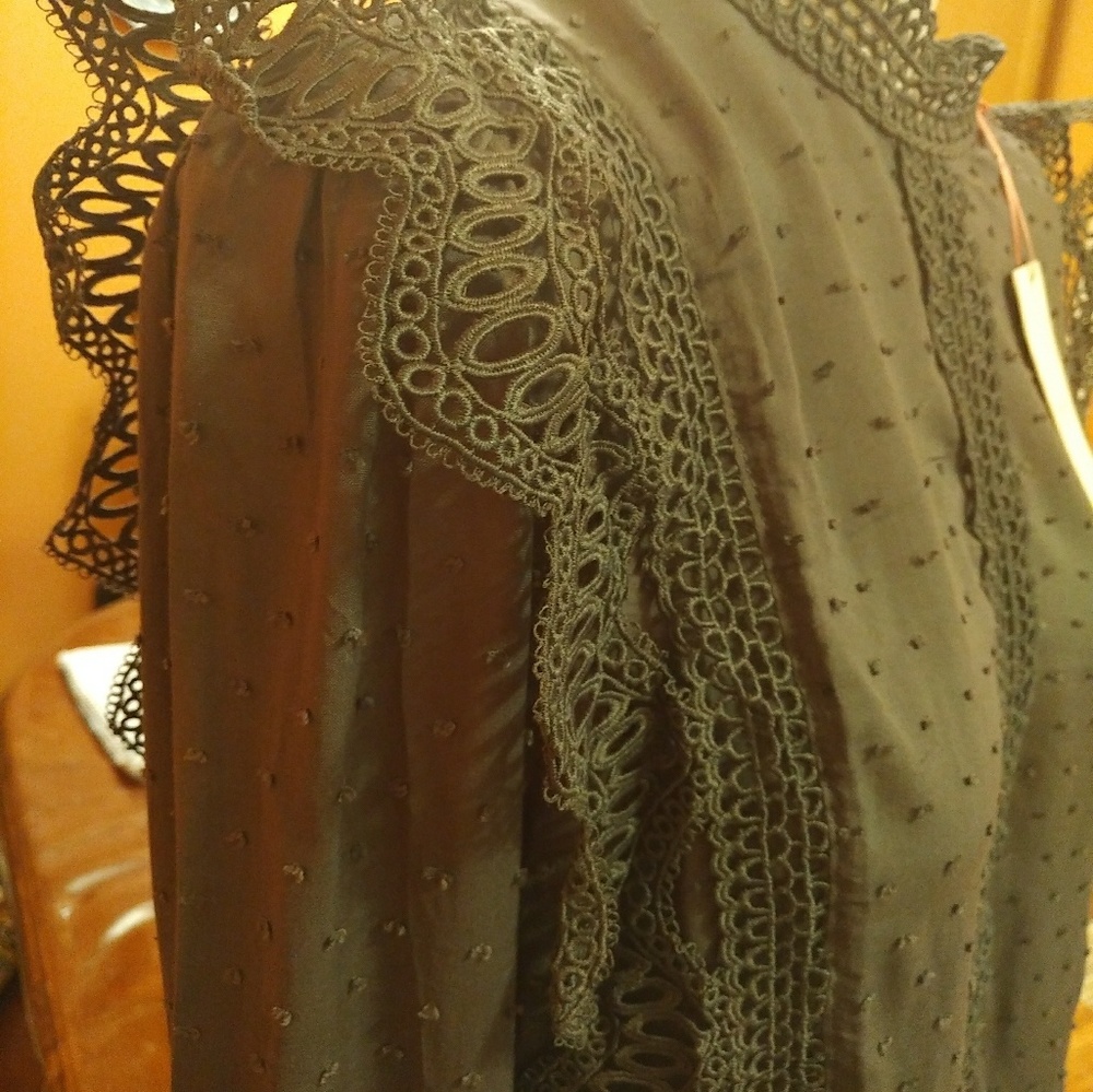 Blouse - Picture 3 of 5